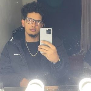 Meet your Posher, Luis